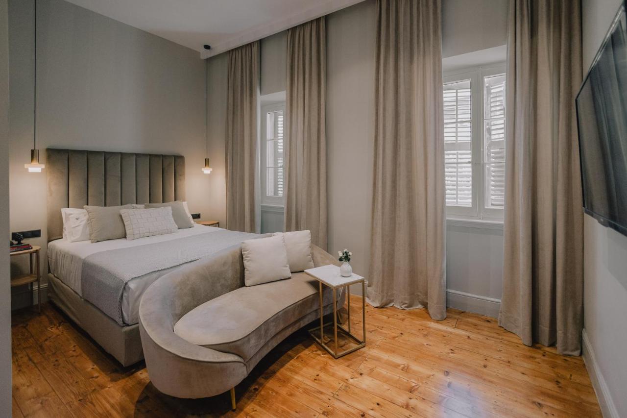 Sanrocco Suites -Corfu Town Luxury Apartments ภายนอก รูปภาพ