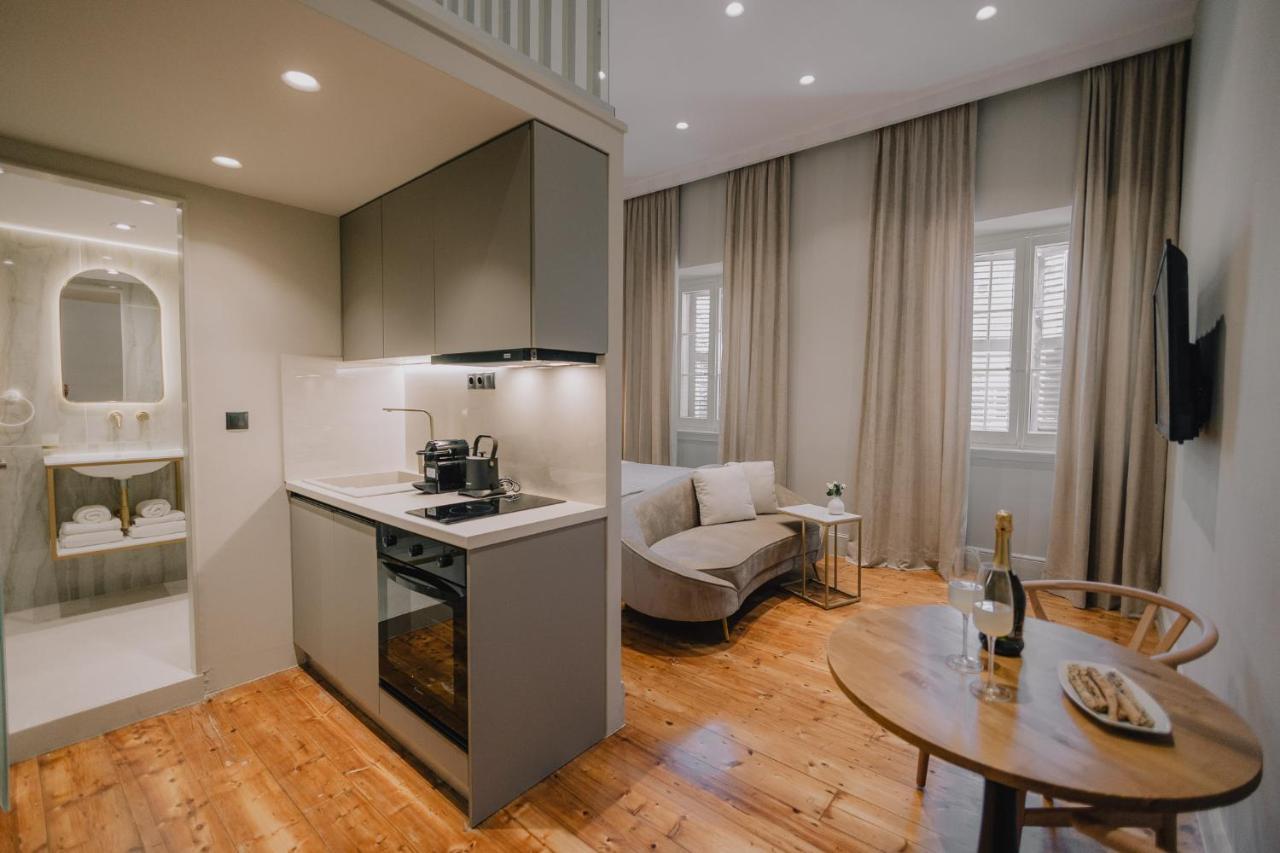 Sanrocco Suites -Corfu Town Luxury Apartments ภายนอก รูปภาพ