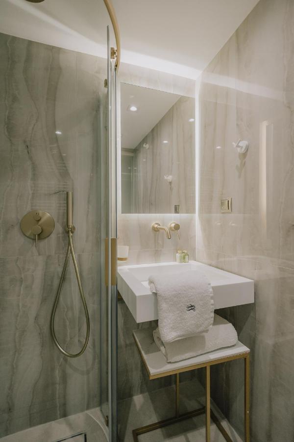 Sanrocco Suites -Corfu Town Luxury Apartments ภายนอก รูปภาพ