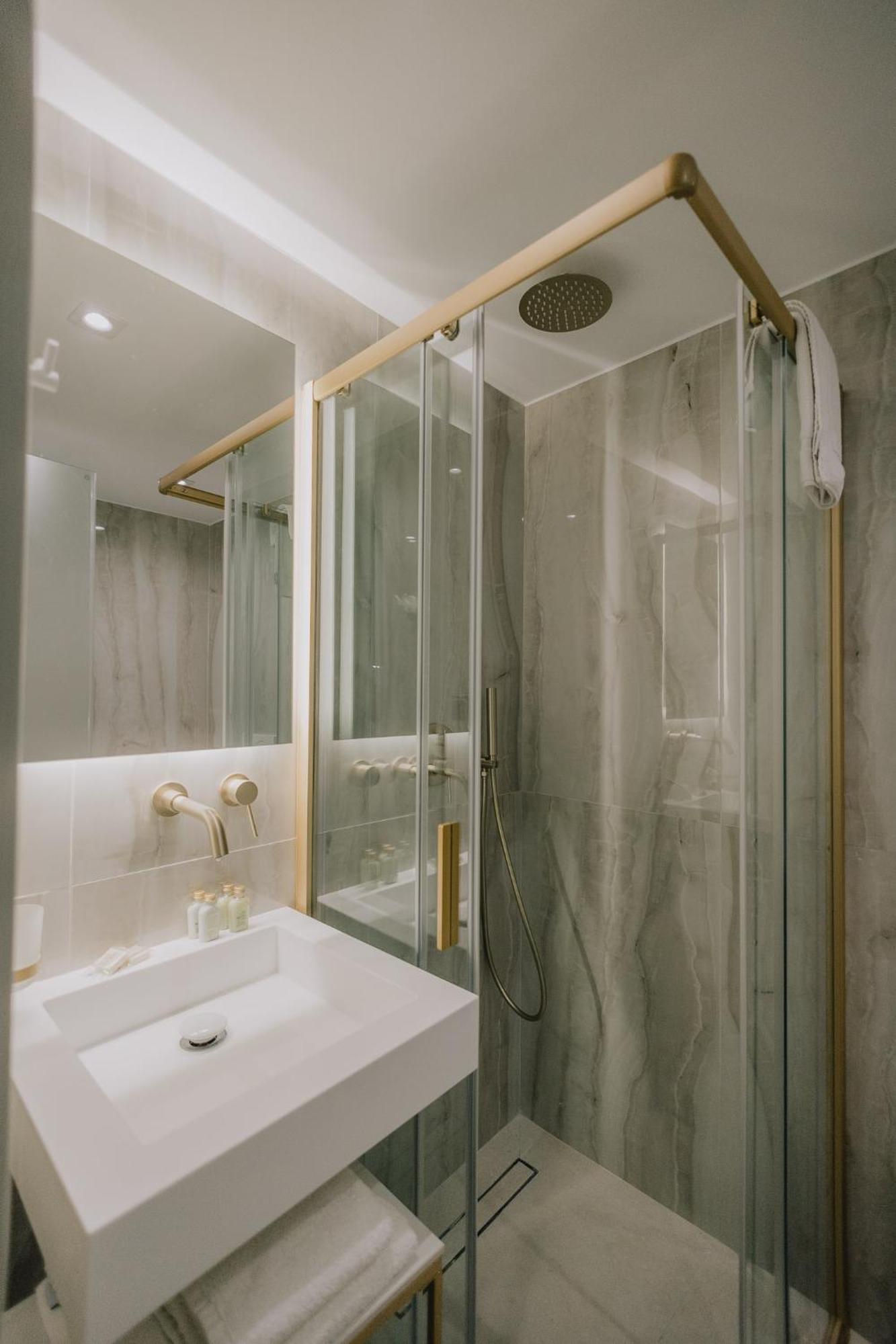 Sanrocco Suites -Corfu Town Luxury Apartments ภายนอก รูปภาพ