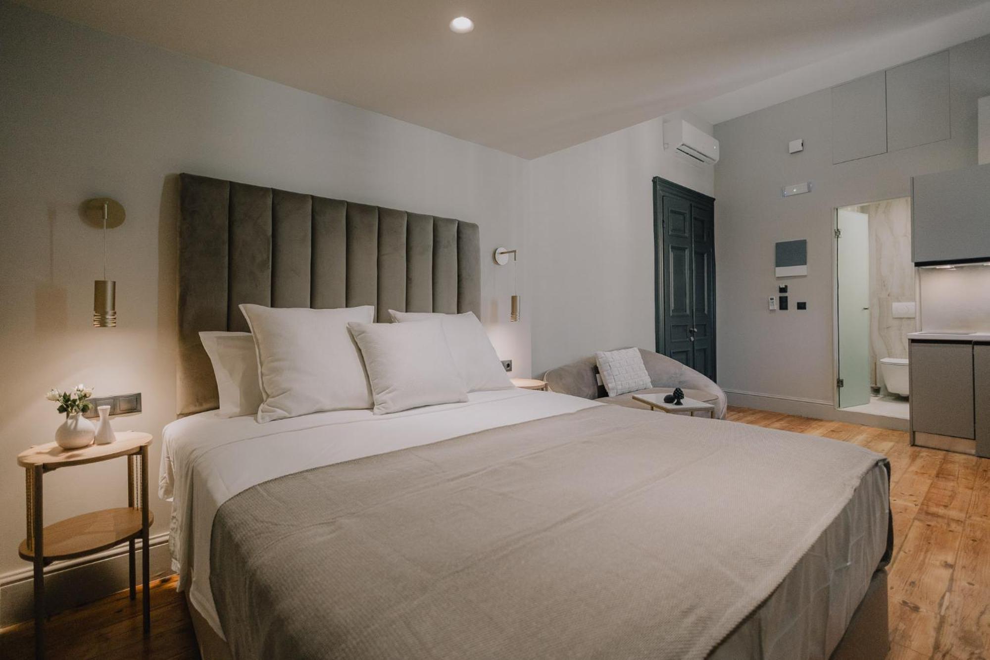 Sanrocco Suites -Corfu Town Luxury Apartments ภายนอก รูปภาพ