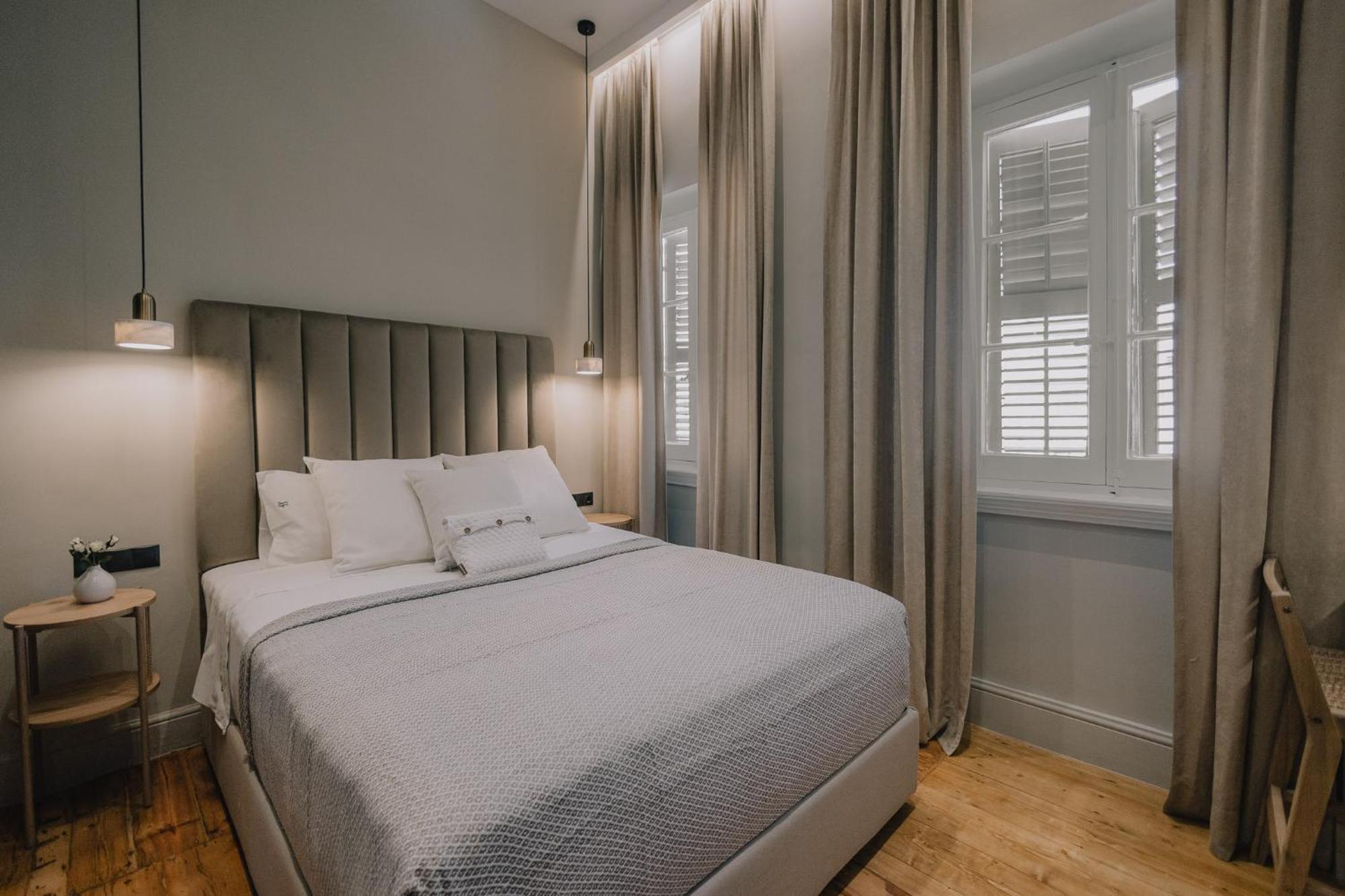 Sanrocco Suites -Corfu Town Luxury Apartments ภายนอก รูปภาพ